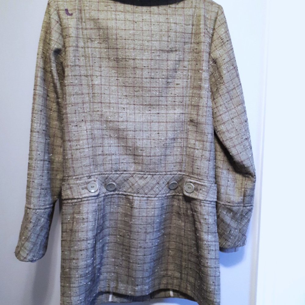 Lole Grey Coat with Purple Accents - Picture 3 of 16
